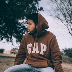 Meet your Posher, Luis angel